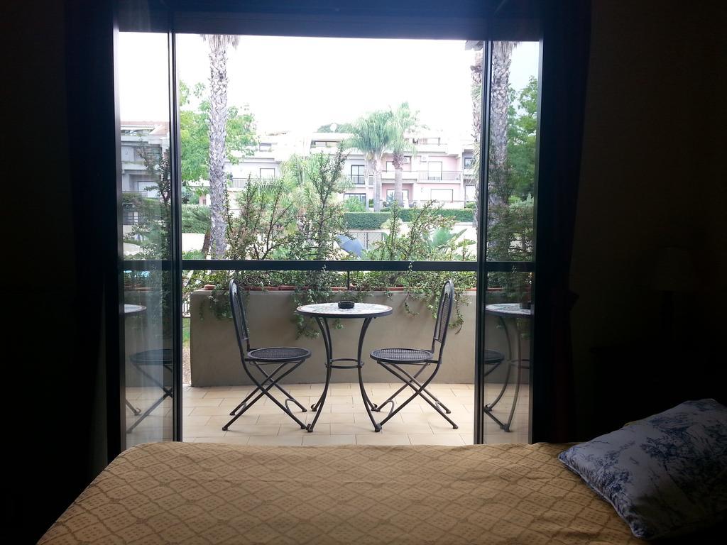 カターニア Porto Ulisse Bed & Breakfast エクステリア 写真