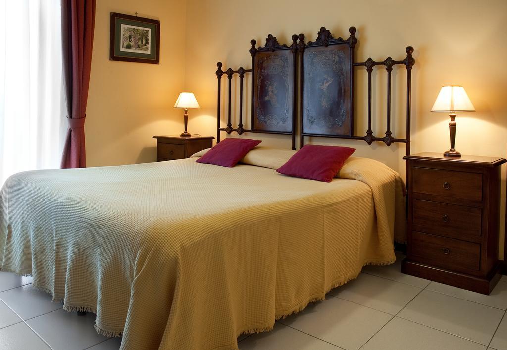 カターニア Porto Ulisse Bed & Breakfast エクステリア 写真