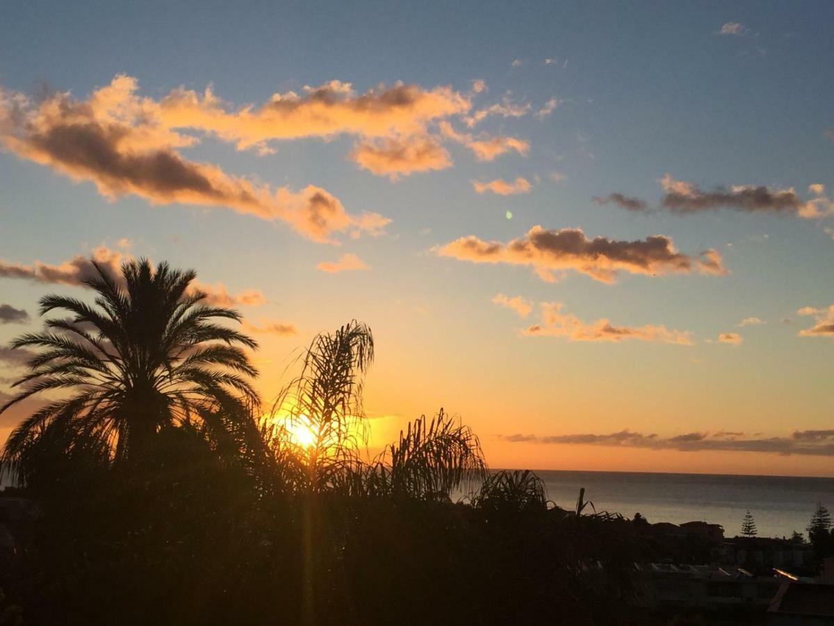 カターニア Porto Ulisse Bed & Breakfast エクステリア 写真