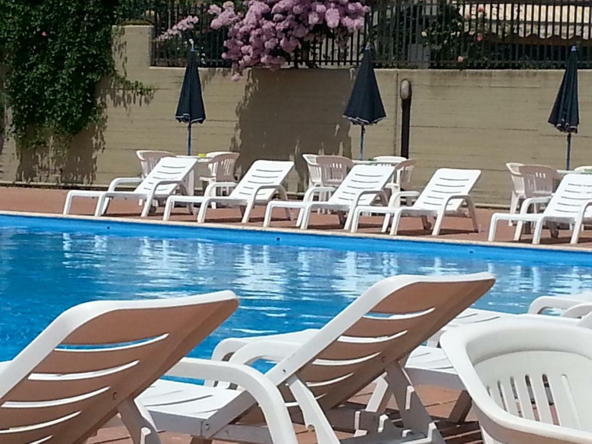 カターニア Porto Ulisse Bed & Breakfast エクステリア 写真